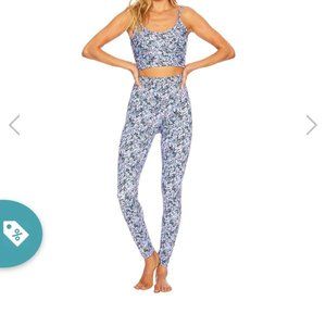 Matching Set Beach Riot Ditsy Lilac Legging and Sports bra